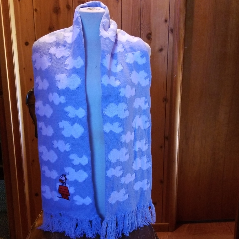 New No Tag Snoopy Red Baron in the Clouds Scarf